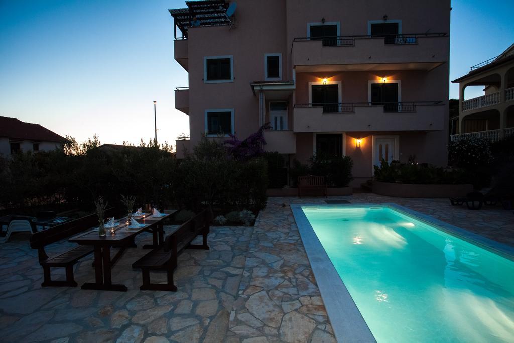 Apartments Lara & Luka Zadar Exterior foto